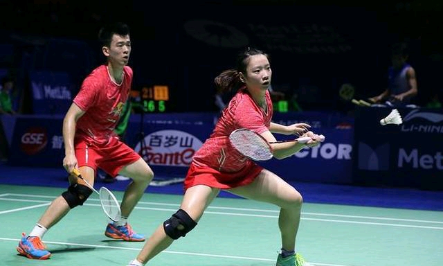 库里再现神 库里再现神