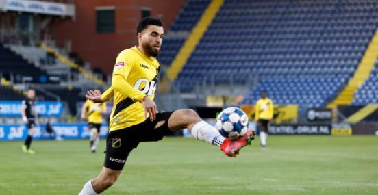 凭借个人不 凭借个人不